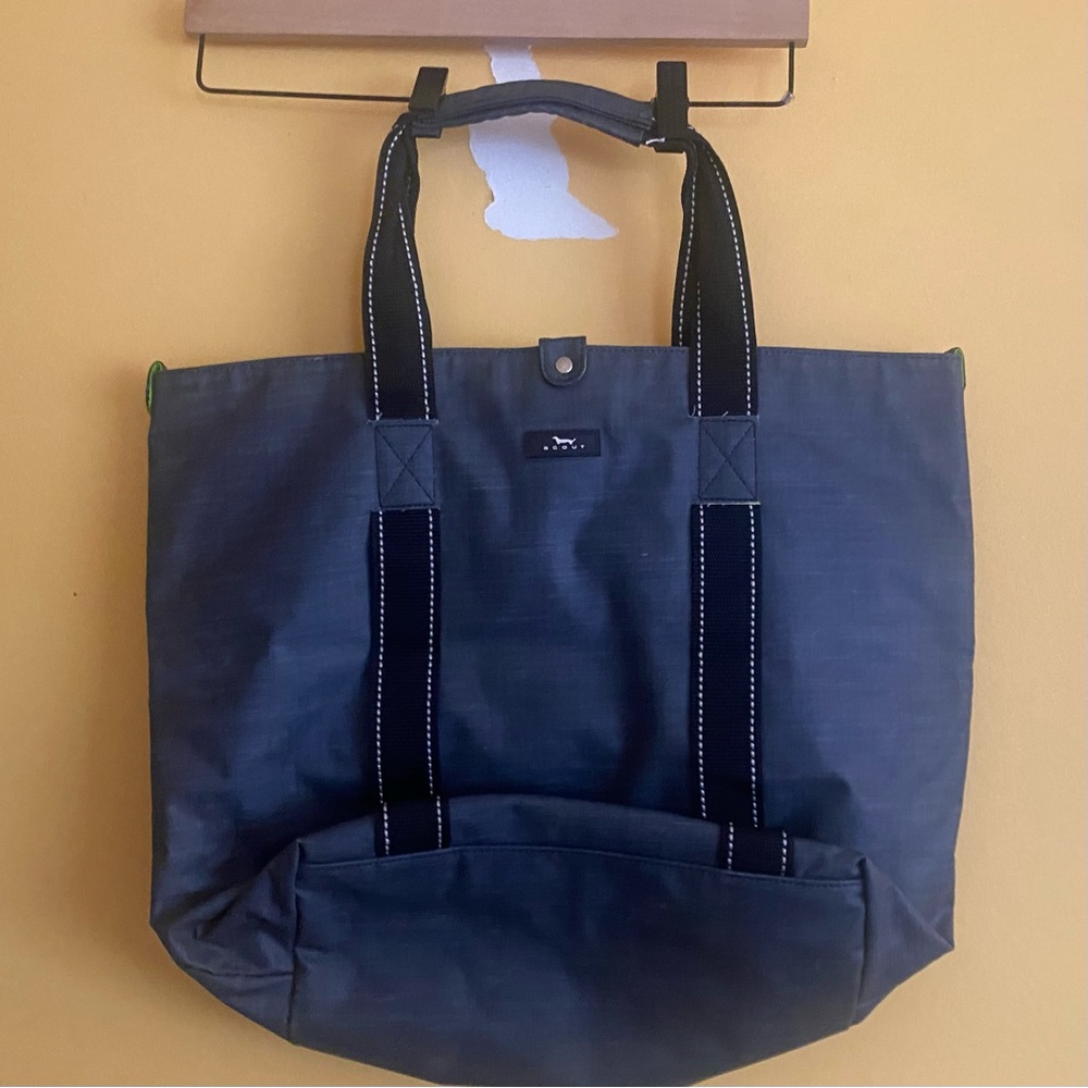 Scout Medium Size Waterproof Tote